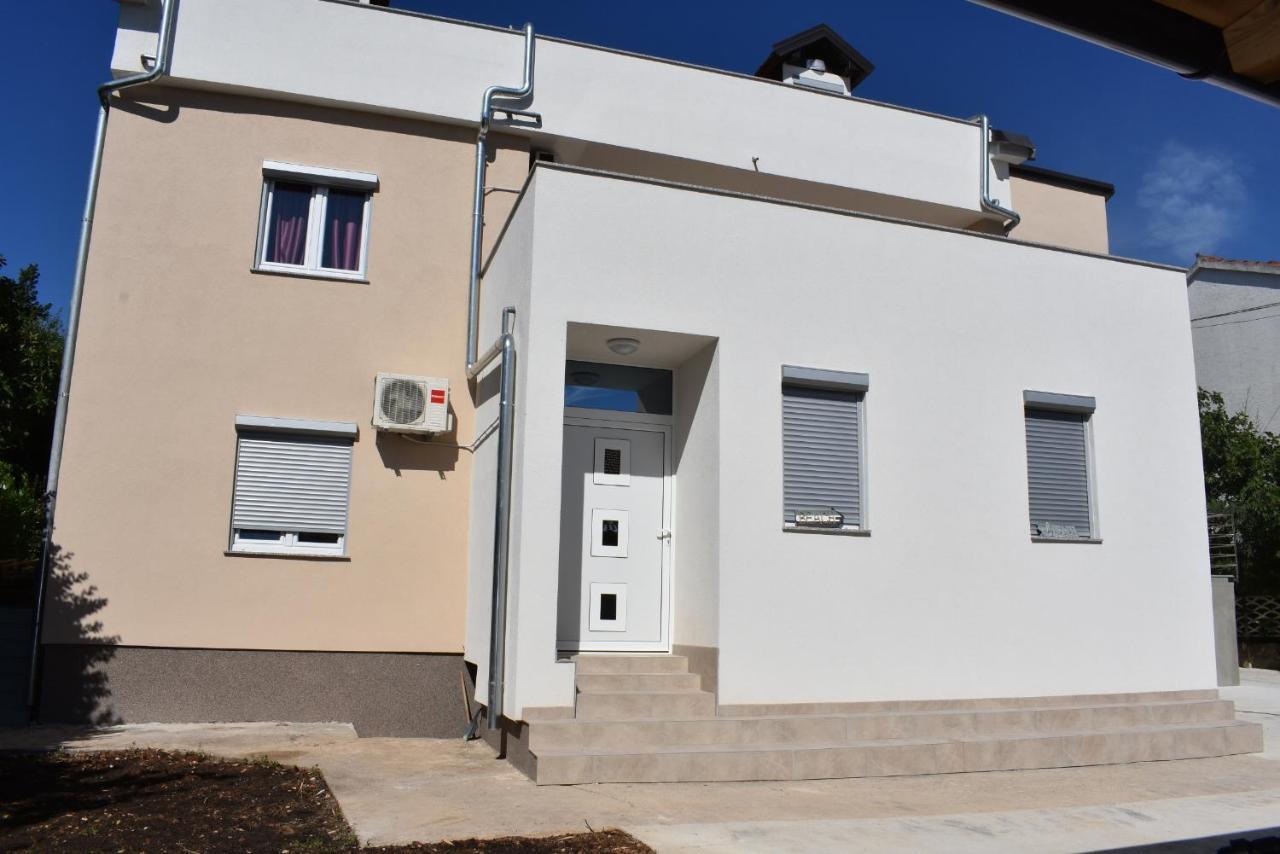Dva Dukata Bed & Breakfast Biograd Na Moru Dış mekan fotoğraf