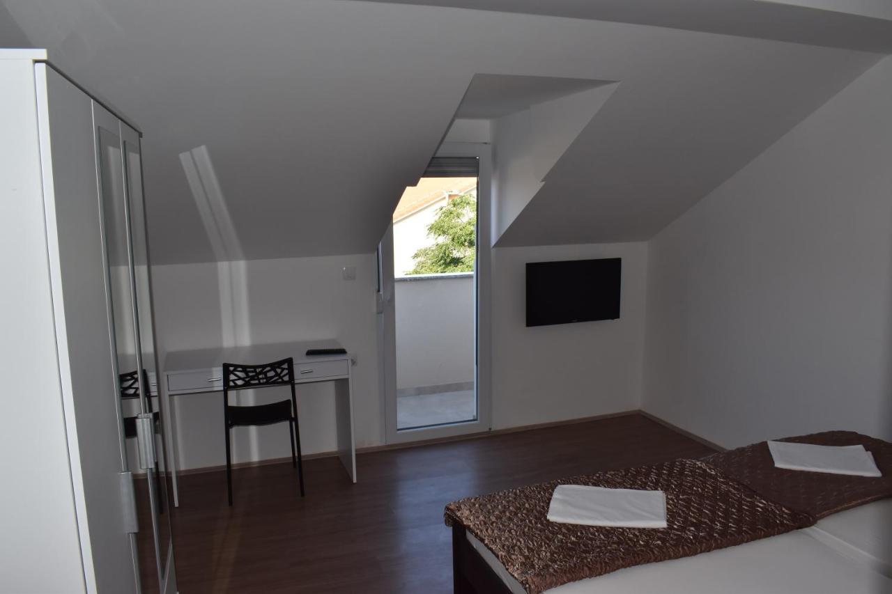 Dva Dukata Bed & Breakfast Biograd Na Moru Dış mekan fotoğraf